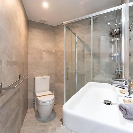 Apartment Sunrise Haven, Spacious, Bright, Pool, Terraces *